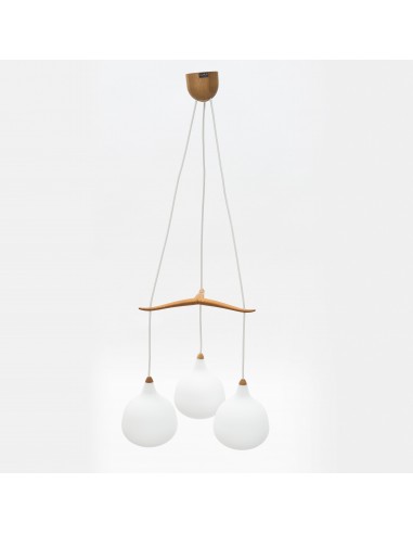 Uno & Östen Kristiansson Pendant Lamp Oak and Glass Luxus Vittsjö Sweden, 1960 Les magasins à Paris